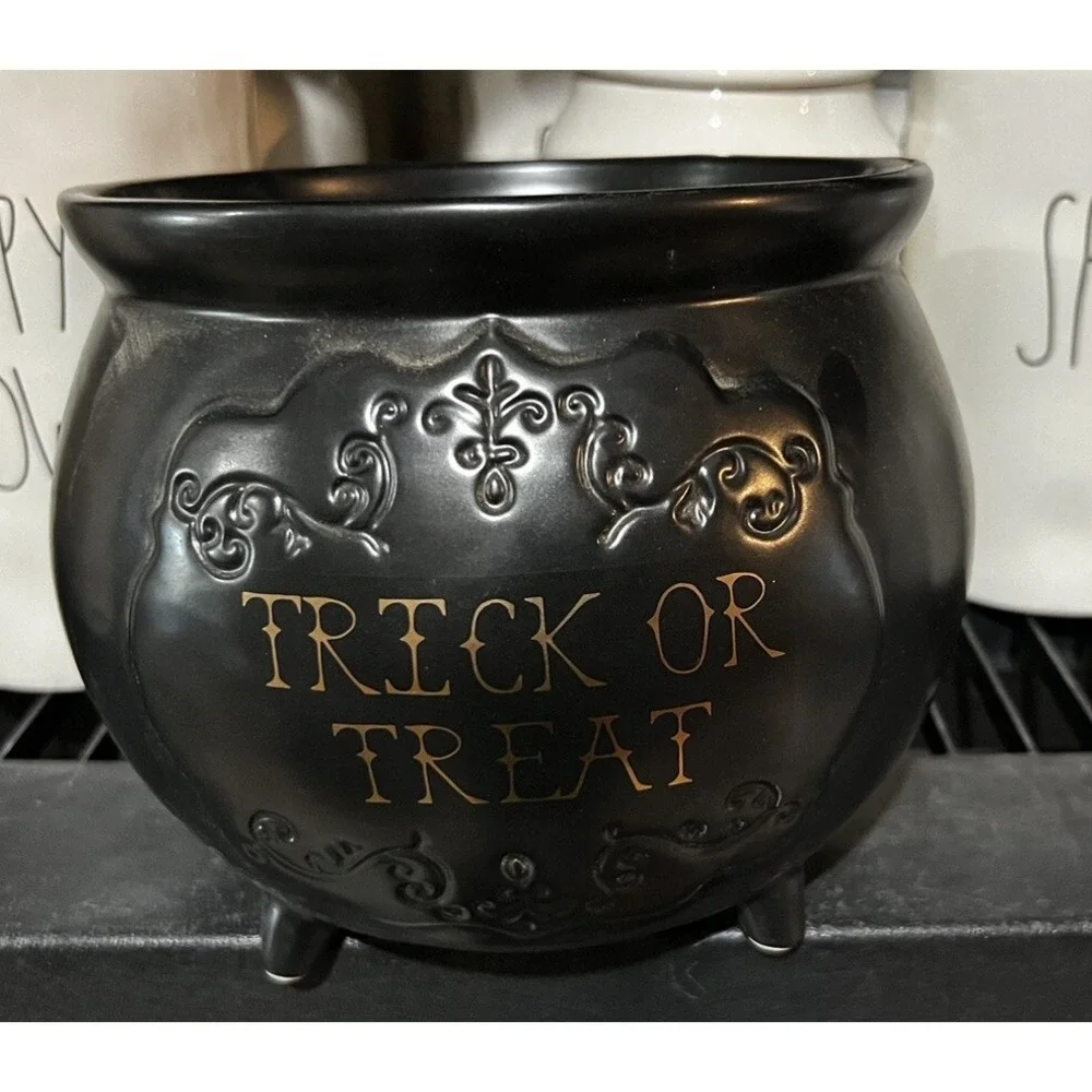Magenta BLACK Cauldron TRICK OR TREAT Halloween Bowl Rae Dunn M Stamp